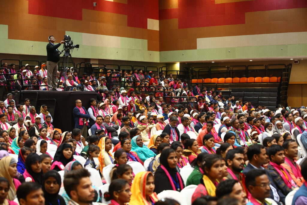 Spearheaded with the presence of PM Narendra Modi, CM Yogi Adityanath, and Kshipra Shukla, this occasion highlighted Varanasi’s diverse identity as a global cultural hub.