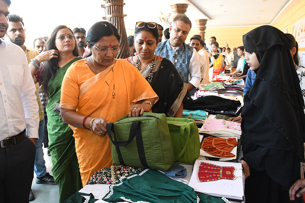 Providing artisans with the resources and recognition they need.