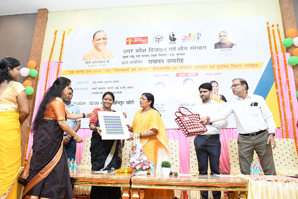 1450 artisans received toolkits and certificates.