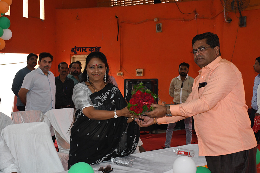 Preserves and promotes the rich cultural heritage of the region.