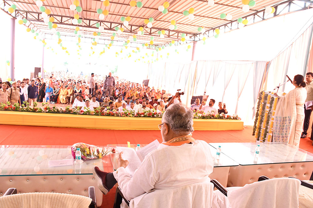 Celebrated the achievements of the artisans and the program’s overall impact.