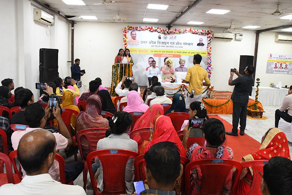 Reviewing the impact and successes of the ODOP initiative in Agra.